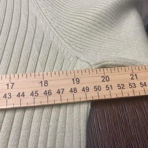 Merona Womens Plus Size XL green Ribbed Knit V Neck Sweater - Picture 6 of 8